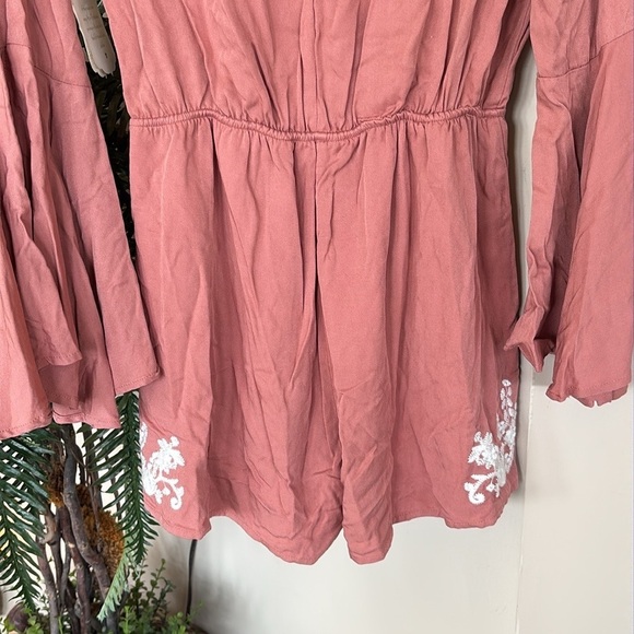 Brand New Altar’d State Salmon Marissa Romper Jumpsuit Embroidered Floral Boho - Picture 10 of 16